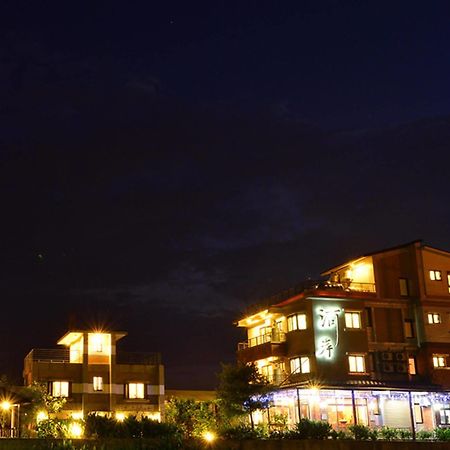 Riverbank B&B Yilan Exterior photo