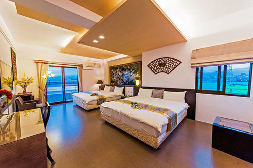 Riverbank B&B Yilan Exterior photo