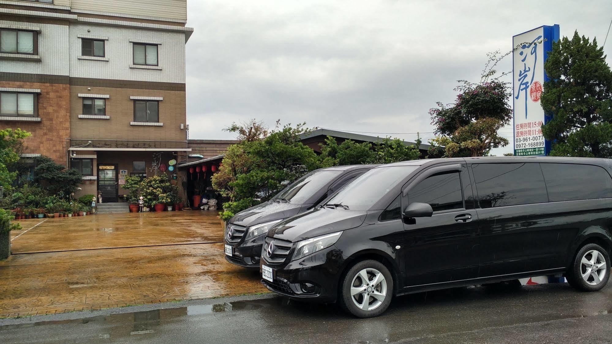 Riverbank B&B Yilan Exterior photo
