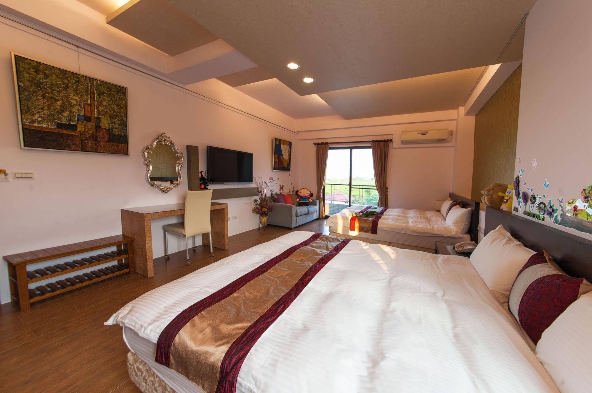 Riverbank B&B Yilan Exterior photo